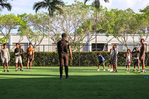 mobile - carousel-hero-element image-2