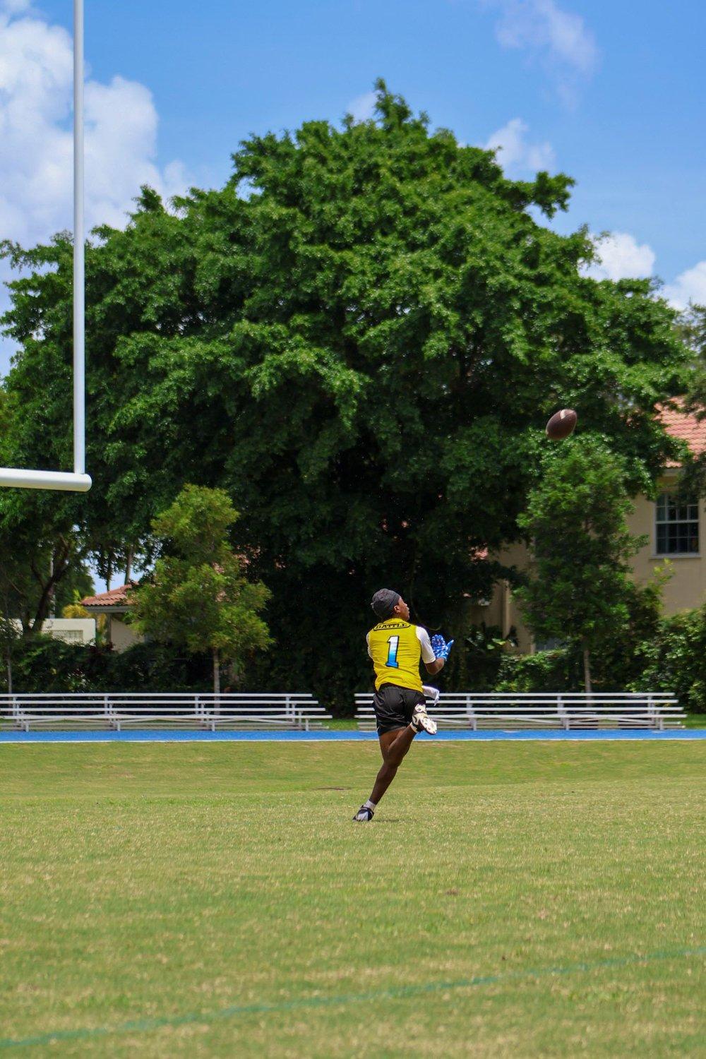 carousel-hero-element image-3